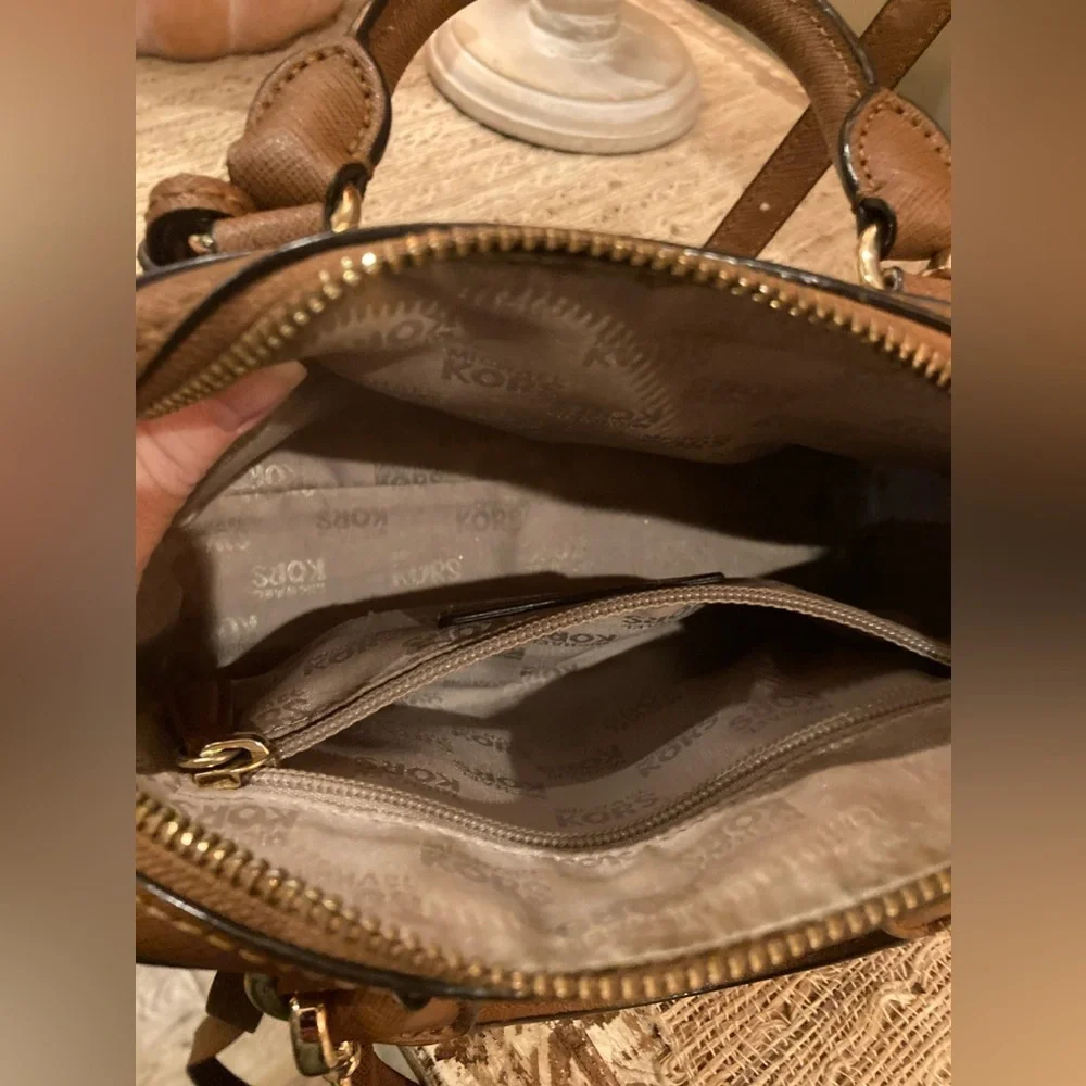 Michael Kors Saffiano Leather Large Satchel Crossbody Bag Logo Charm Caramel 398